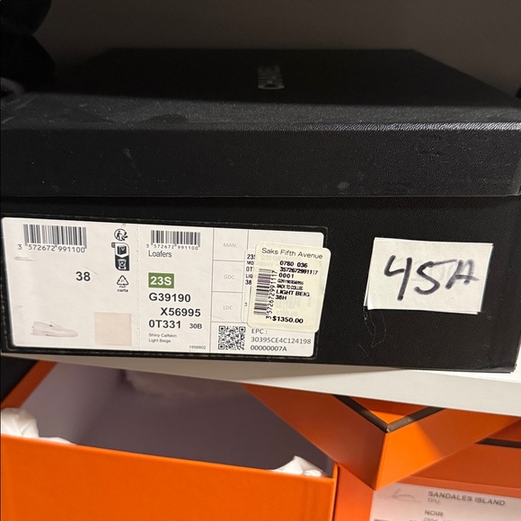 Chanel Loafer - Picture 7 of 9